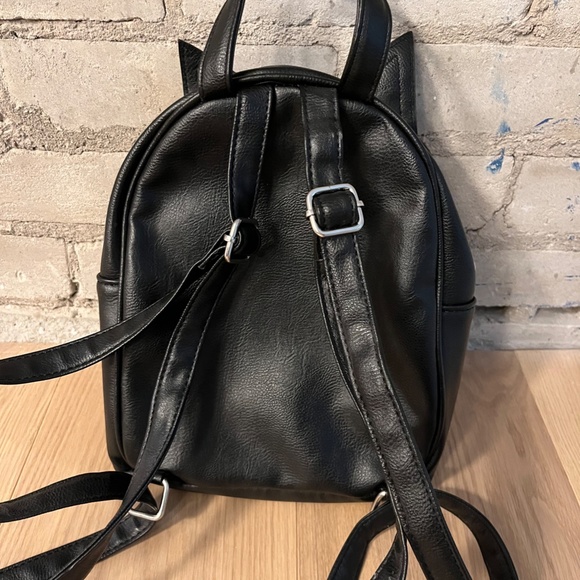 Faux fur cat backpack for kids - Picture 2 of 3